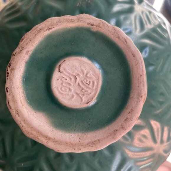 Beautiful Rare Jonathan Adler Vase - Picture 2 of 3